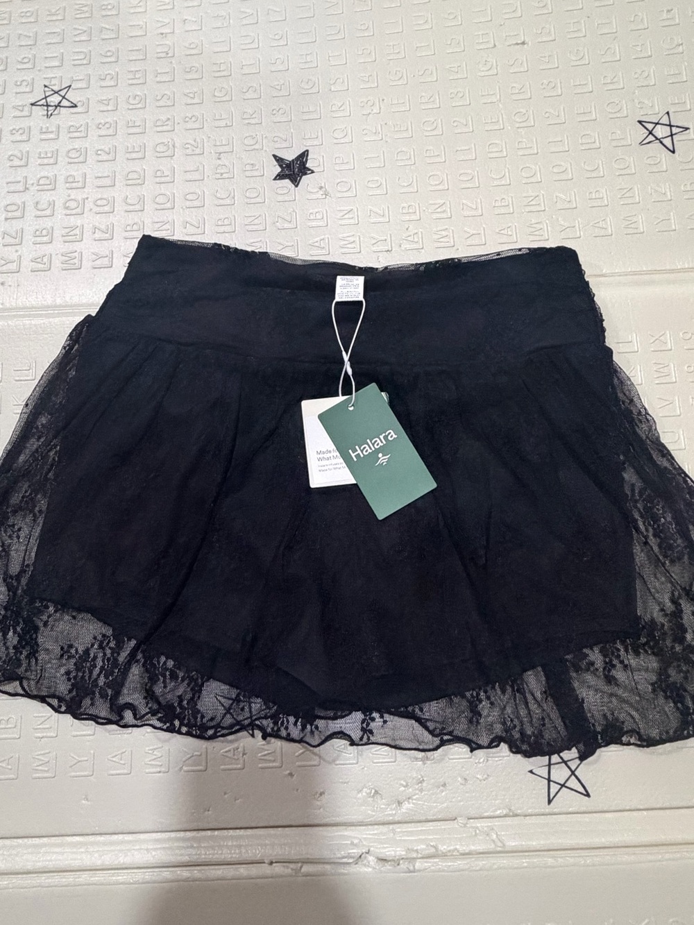 HALARA Black Lace-Layered Mini Skort